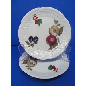 Philippe Deshoulieres Porcelaine Lourioux Set Of 2 Apples 5.75" Canape Plates